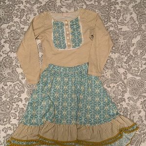 Girl’s 2 piece outfit